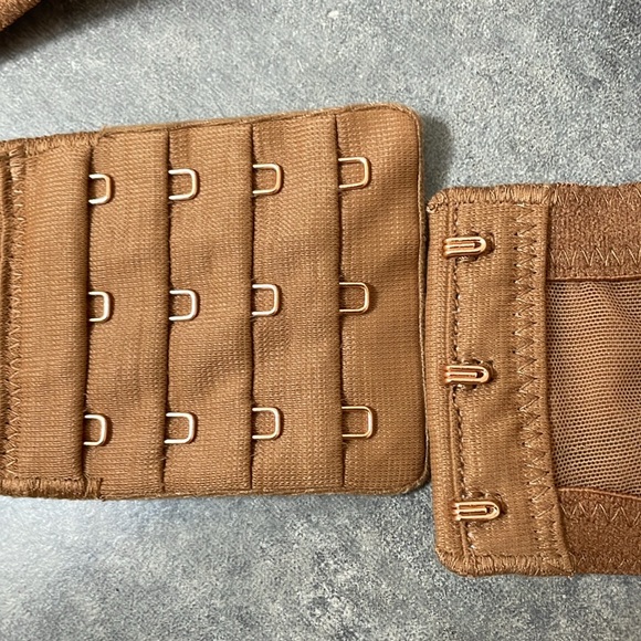 Victoria’s Secret Dream Angles Push-up Bra size 38D - Picture 9 of 9